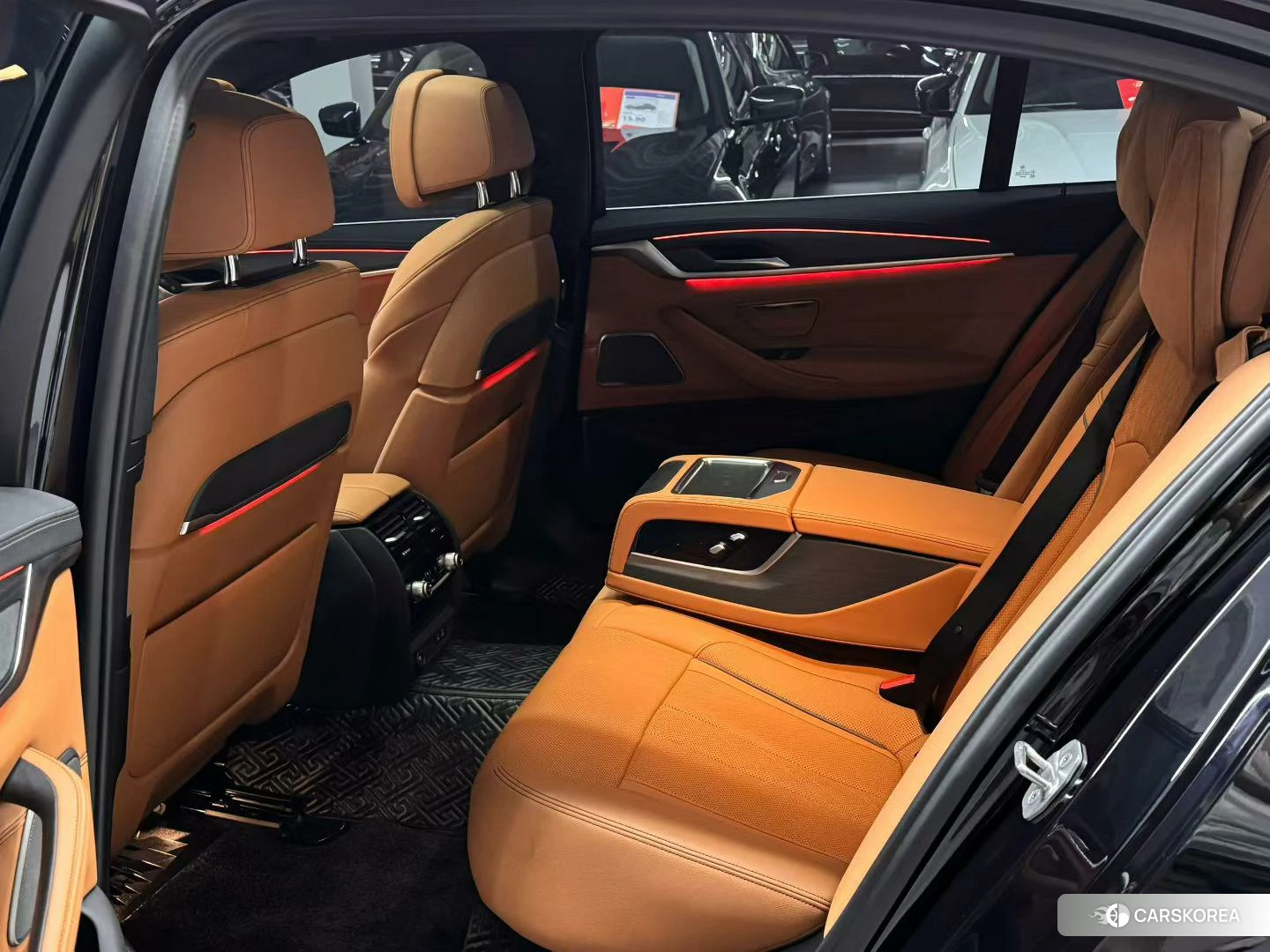 BMW 5 series 2021 Черный из Китая, фото 3