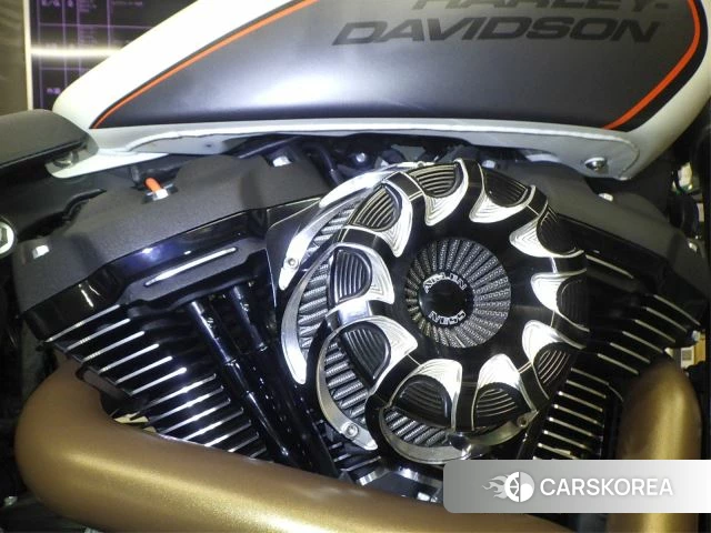 Engine photo