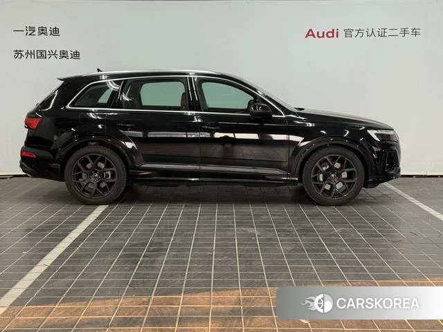 Audi Q7 2025 Черный из Китая, фото 3