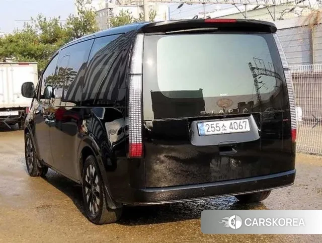 Hyundai Staria 2024 Черный из Кореи, фото 3