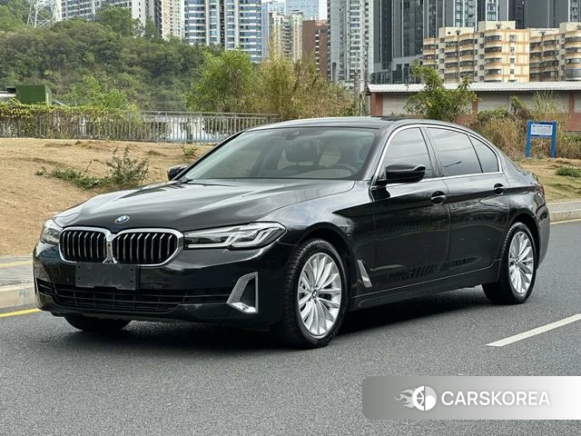 BMW 5 series 2021 Черный из Китая, фото 4