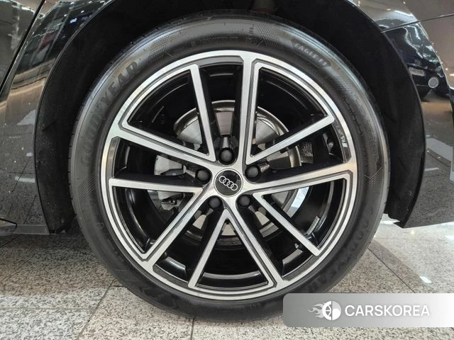 Audi A5 (B10) 2025 Черный из Кореи, фото 3