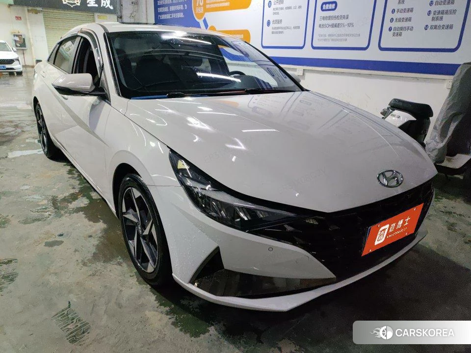Hyundai Elantra 2022 Белый из Китая, фото 6