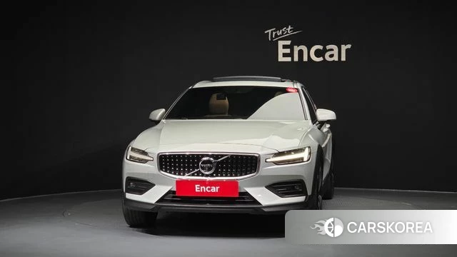 Volvo V60 Cross-Country 2nd Generation id 4557331 из Кореи 23