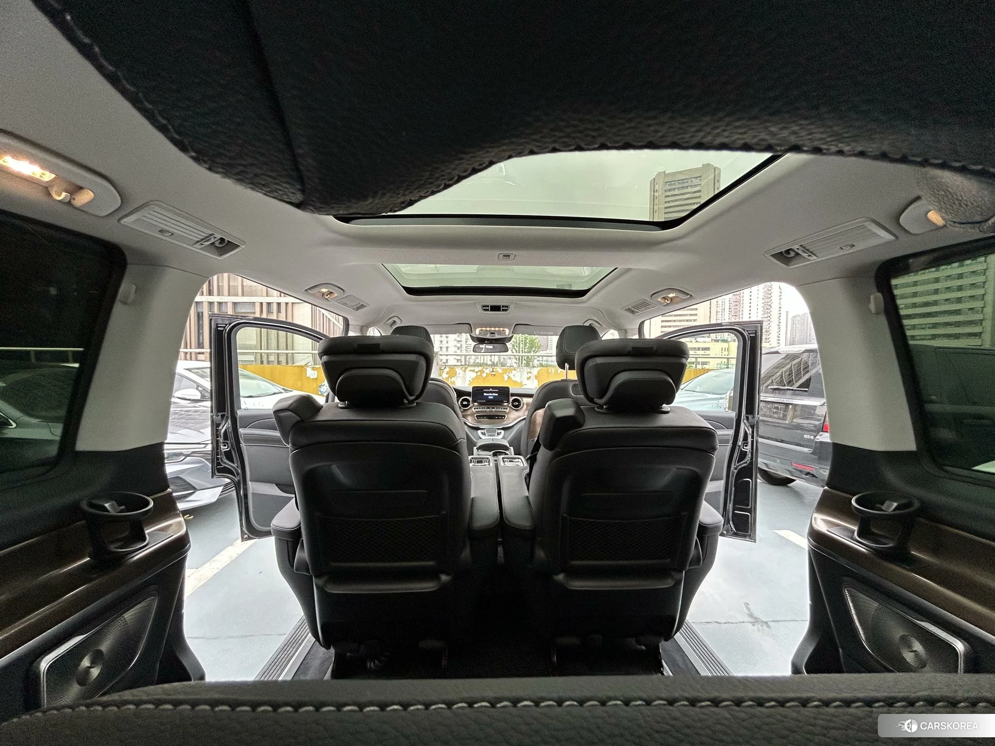Mercedes-Benz V-class id 4467694 из Китая 23