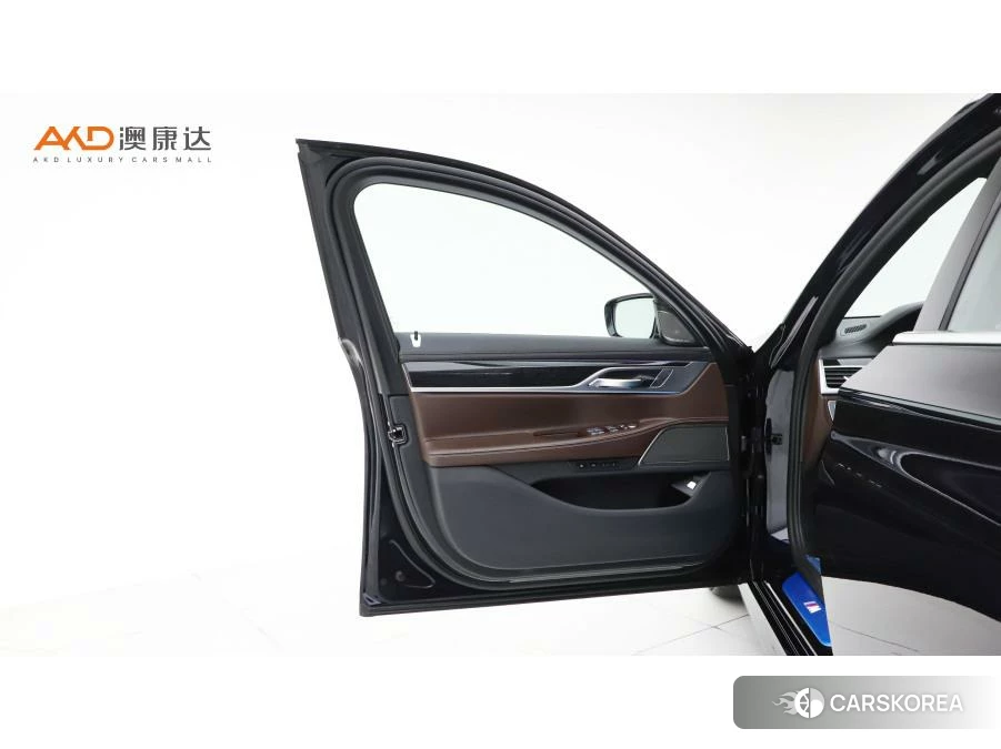 BMW 7 series 2021 Зеленый из Китая, фото 3