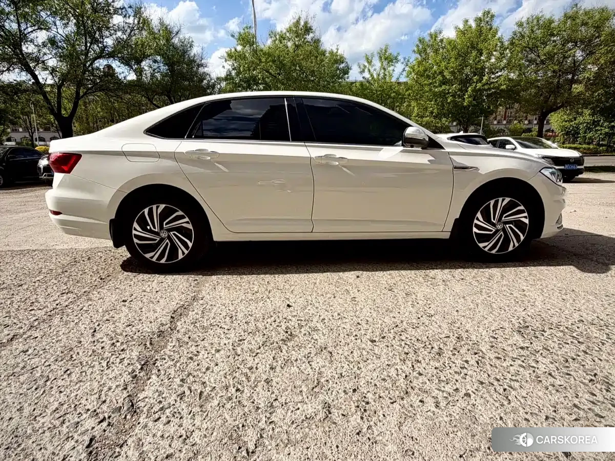 Volkswagen Sagitar id 4577422 из Китая 17