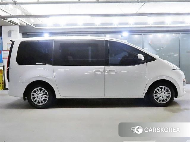Hyundai Staria id 4618696 из Кореи 12