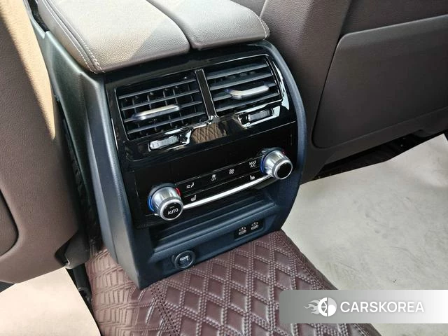 BMW 5 series 2023 Черный из Китая, фото 4