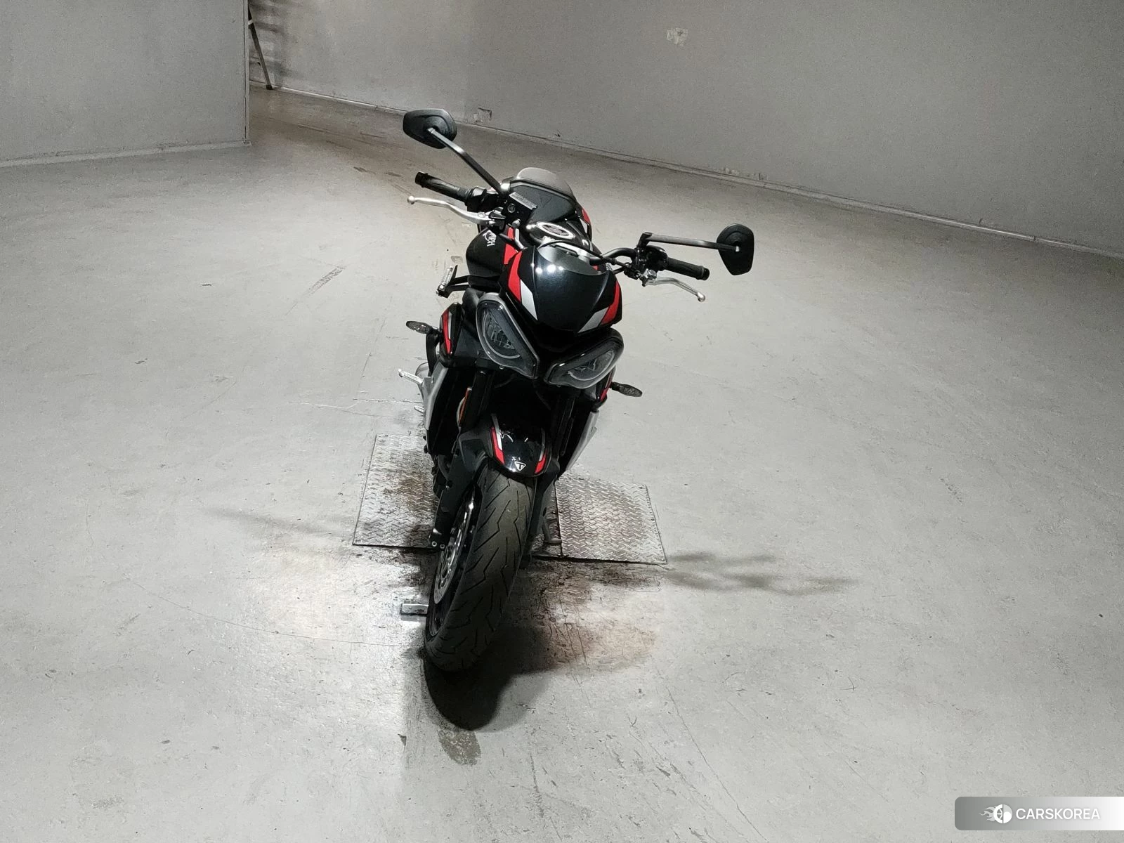 Triumph STREET TRIPLE R 2021 из Японии, фото 2