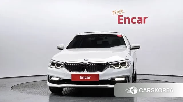 BMW 5 Series (G30) id 3754497 из Кореи 13