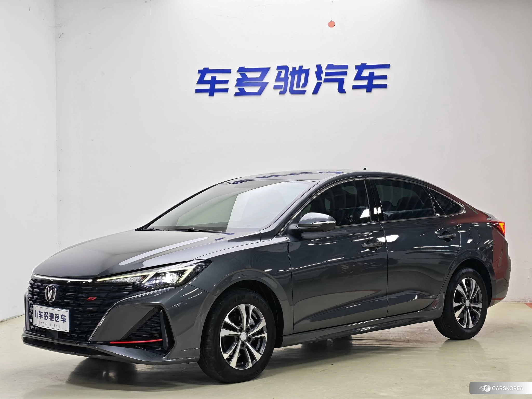 Chang'an Yidong 2022 Темно-серый из Китая, фото 3