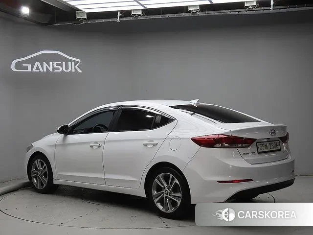 Hyundai Avante AD id 3643792 из Кореи 12