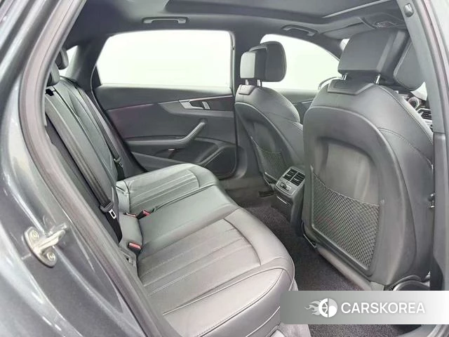 Audi A4L 2024 Темно-серый из Китая, фото 3