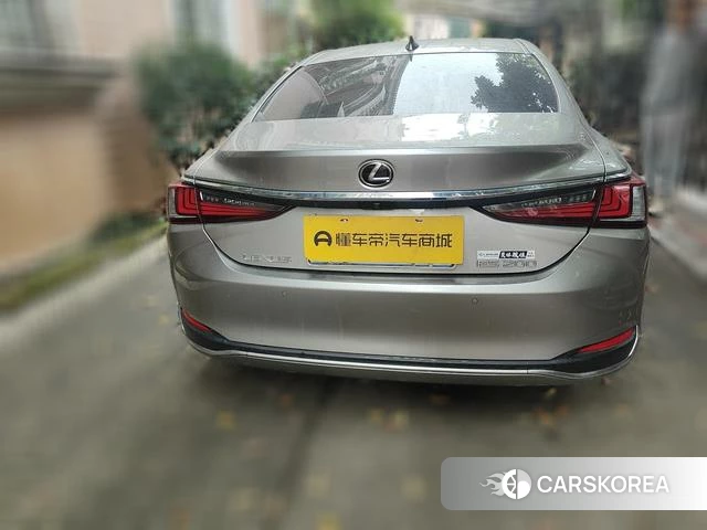 Lexus ES 2021 Шампань из Китая, фото 3