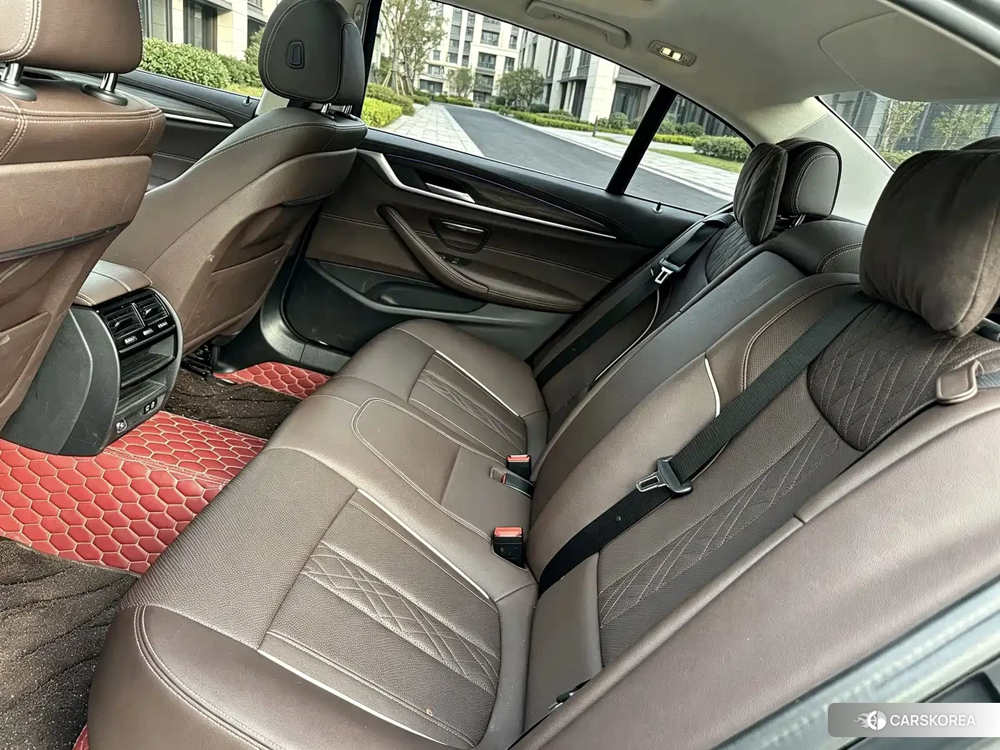 BMW 5 series 2021 Черный из Китая, фото 3