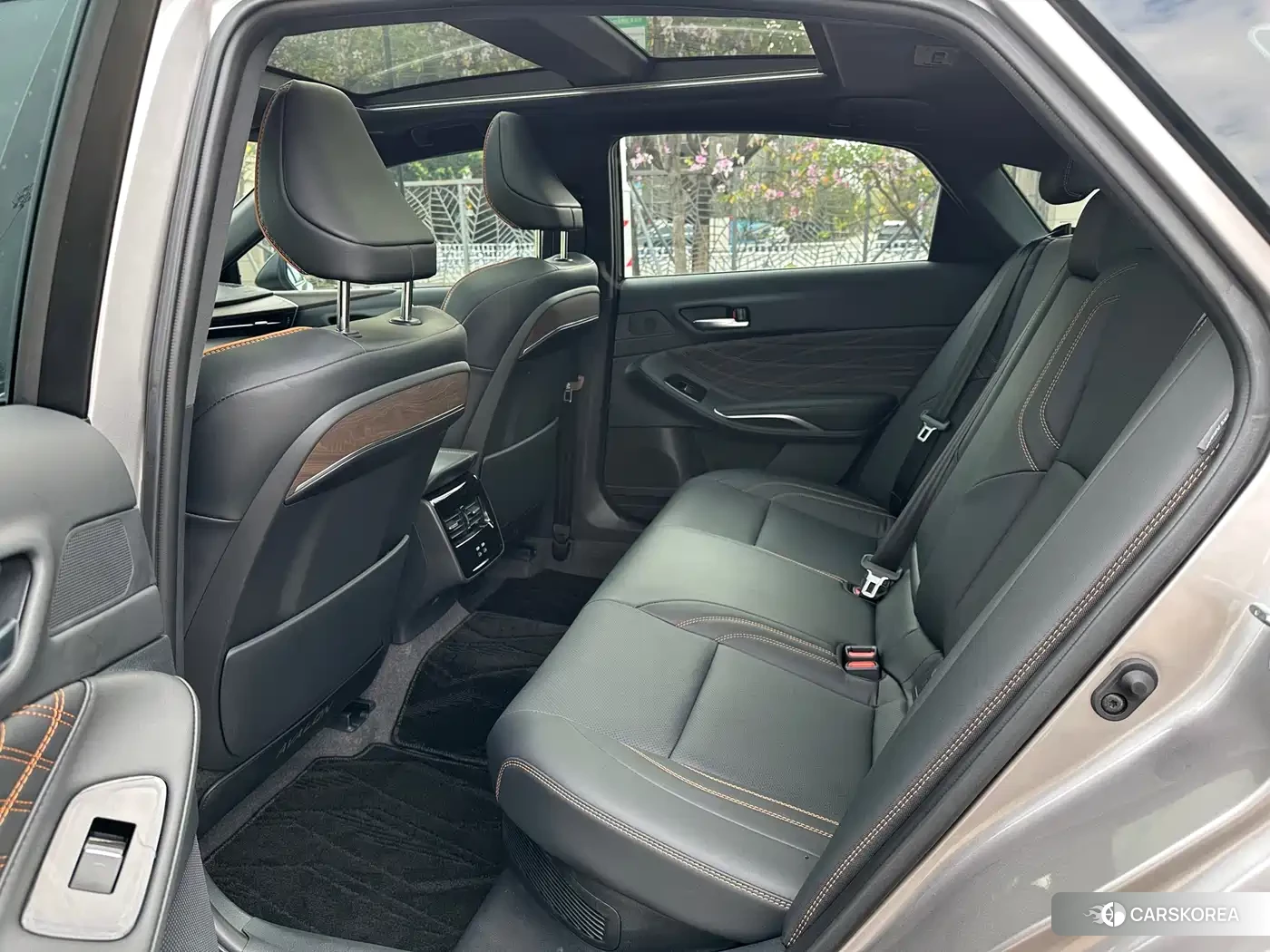 Toyota Avalon 2026 Silver/gray из Китая, фото 6