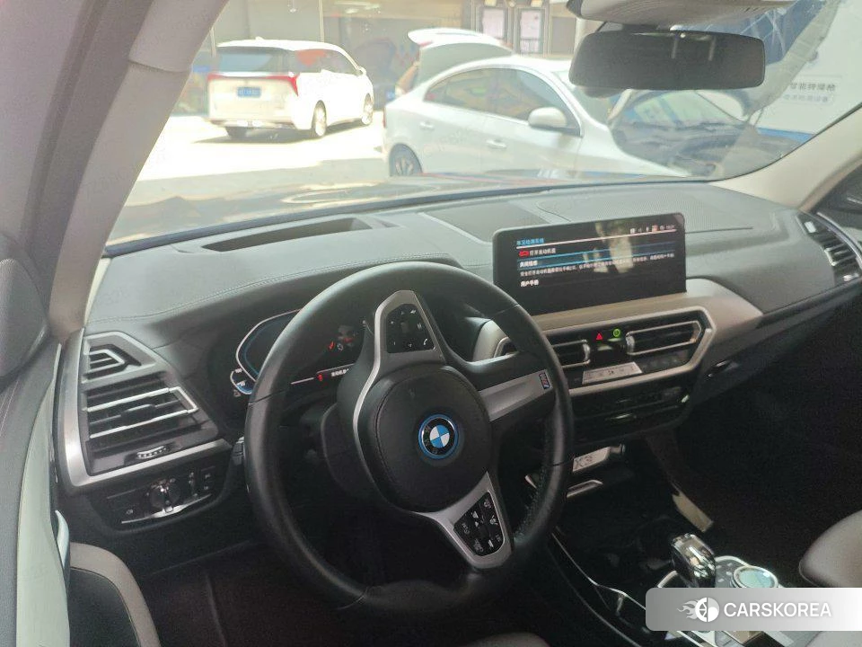 BMW iX3 2021 Темно-серый из Китая, фото 4