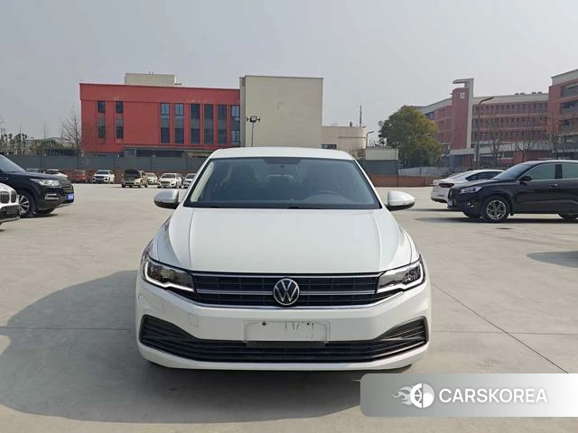 Volkswagen Bora 2022 Белый из Китая, фото 5