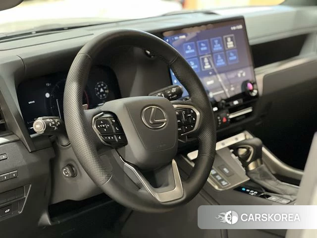 Lexus GX id 3908590 из Китая 13