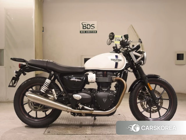 Проданный Triumph STREET TWIN 2018 из Японии