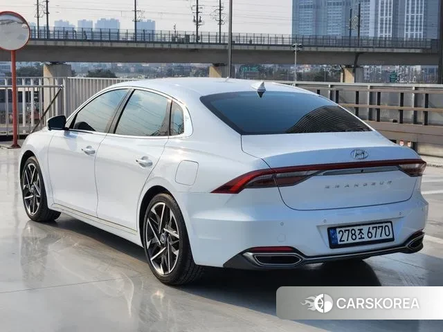 Hyundai The New Grandeur IG id 3764314 из Кореи 13