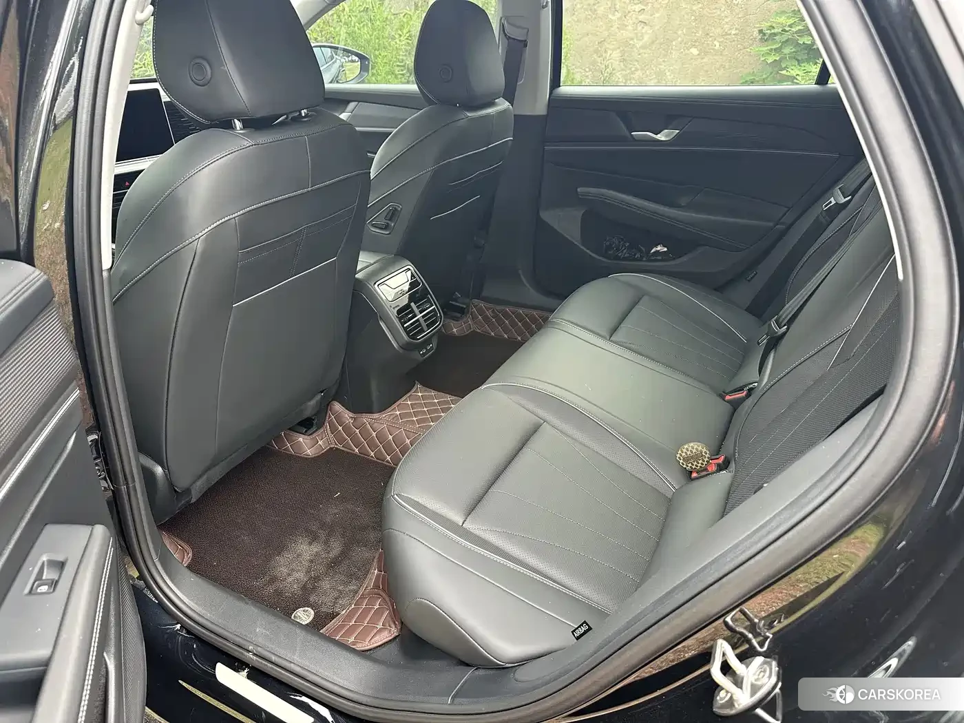 Volkswagen Passat id 4644375 из Китая 8