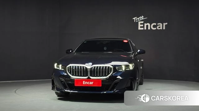BMW 5 Series (G60) id 4617532 из Кореи 23