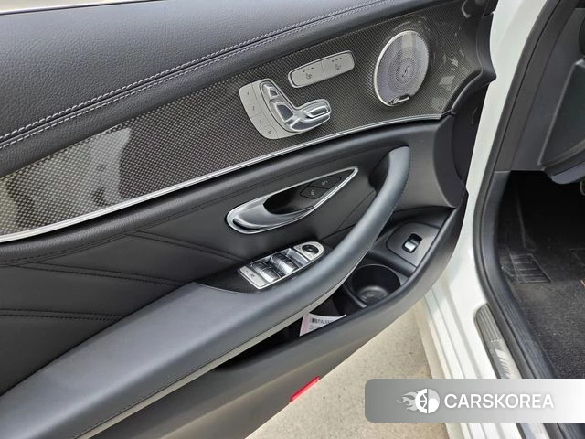 Mercedes-Benz E-Class W213 2022 Белый из Кореи, фото 3