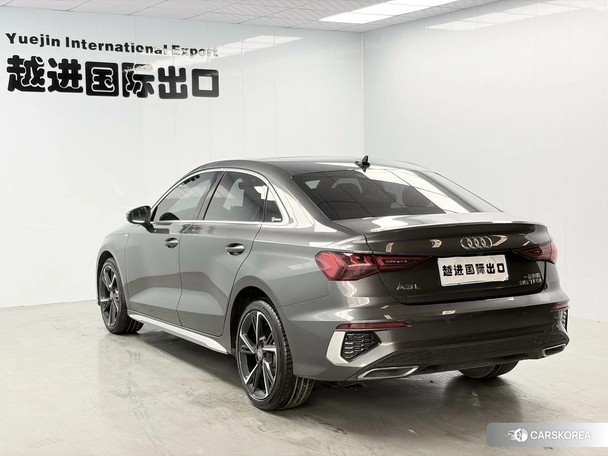 Audi A3 2022 Серебристо-серый из Китая, фото 4