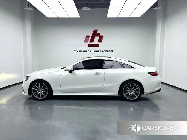 Mercedes-Benz E-class (imported) 2024 Белый из Китая, фото 3