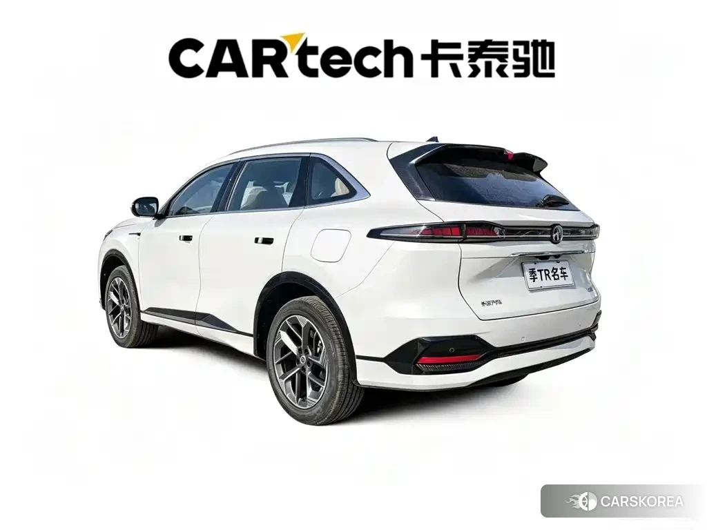 Chang'an CS75PLUS 2026 Белый из Китая, фото 3