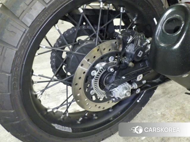 Husqvarna SVARTPILEN 401 id 3939697 из Японии 23