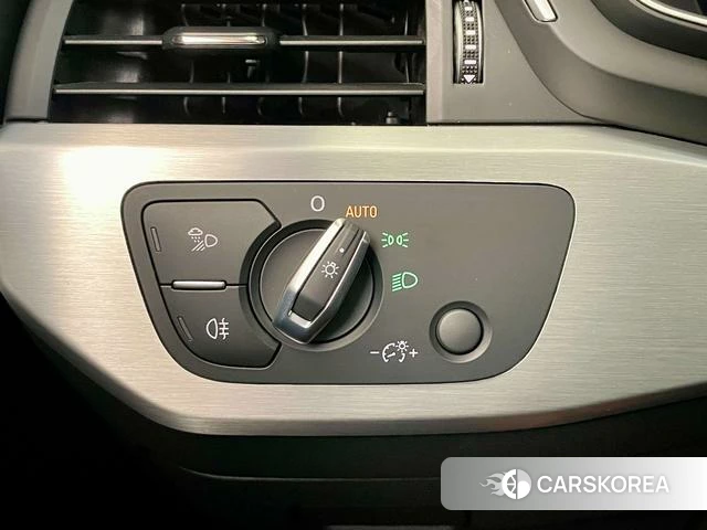 Audi A4L id 4299880 из Китая 14