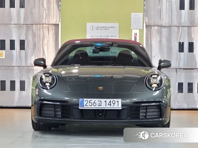 Porsche 911(992) id 3371466 из Кореи 13