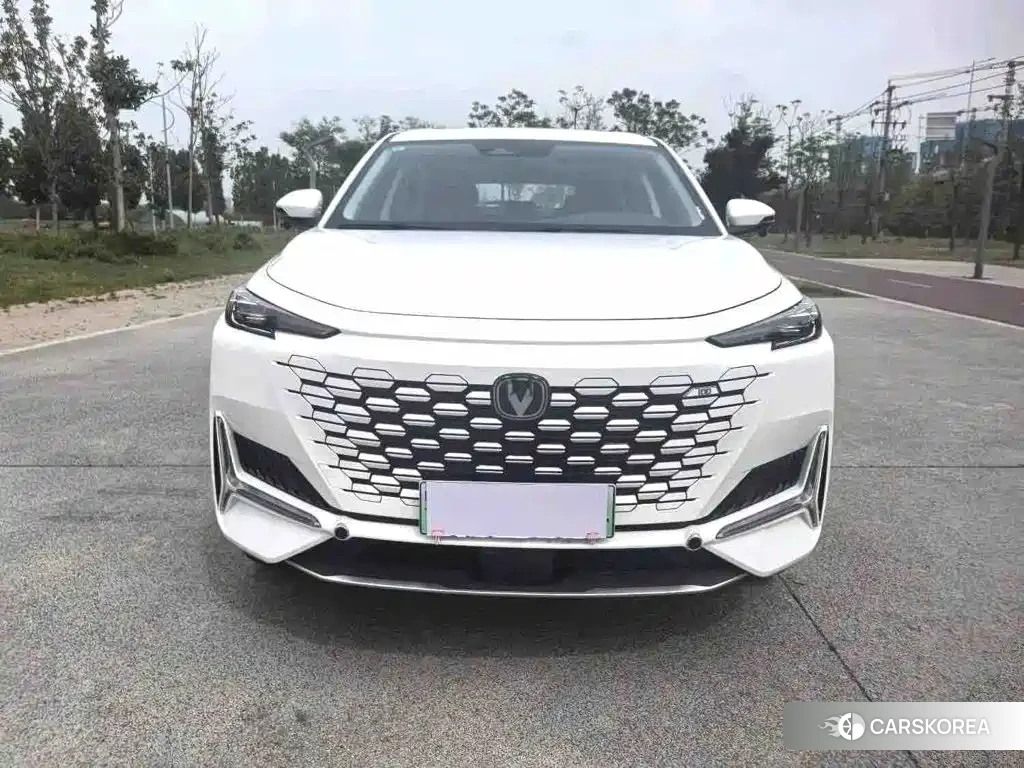 Chang'an Changan UNI-K Smart iDD 2026 Белый из Китая, фото 3
