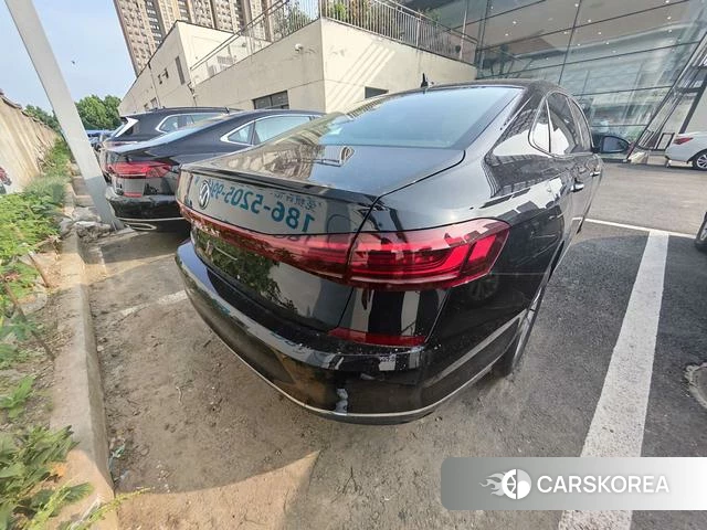 Volkswagen Passat 2025 Черный из Китая, фото 3