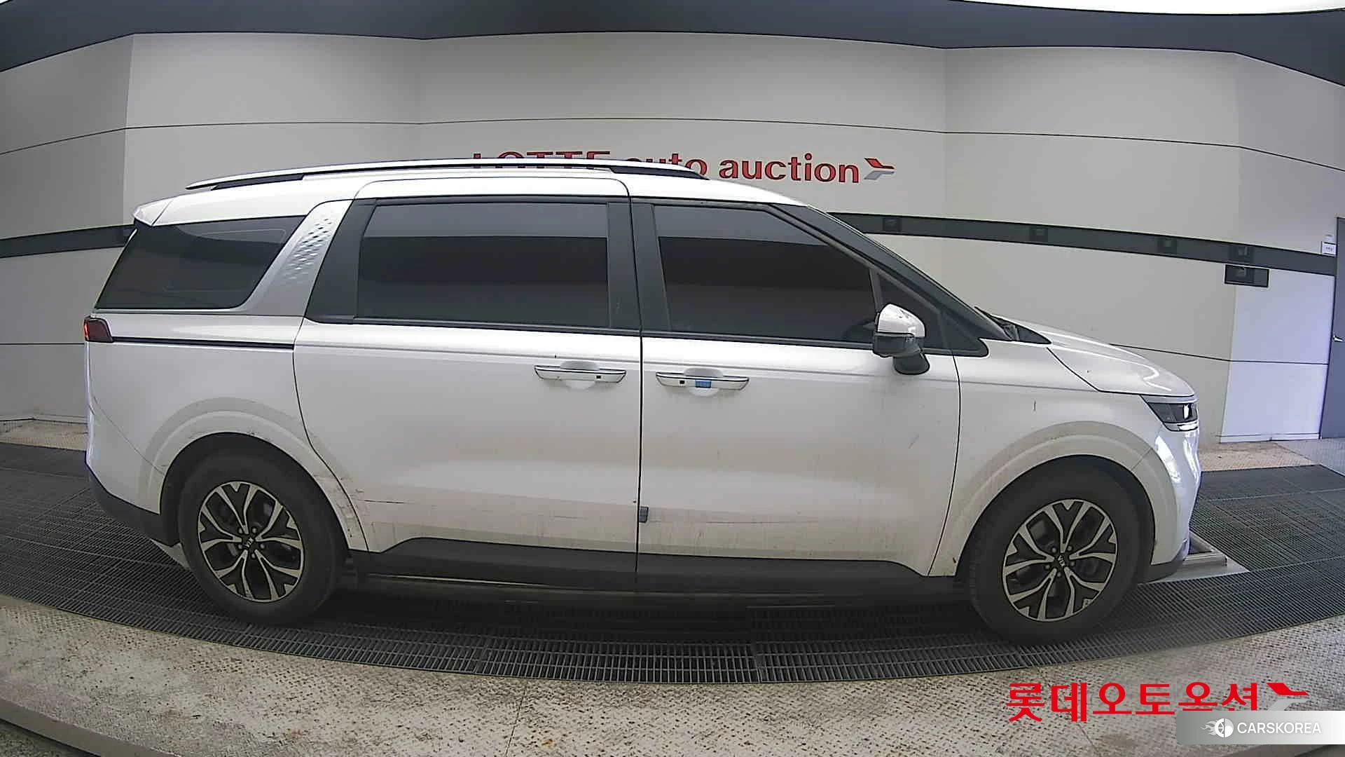 Kia Carnival id 4296886 из Кореи 23