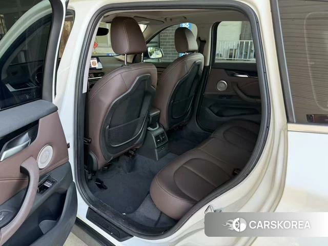 BMW X1 2021 Белый из Китая, фото 3