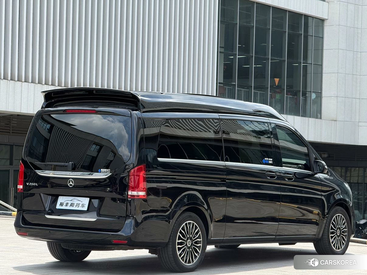 Mercedes-Benz V-class id 4487421 из Китая 15
