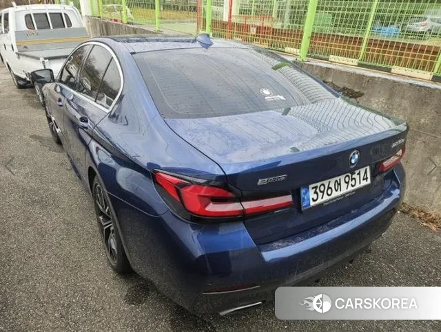 BMW 5 Series (G30) id 3493624 из Кореи 9