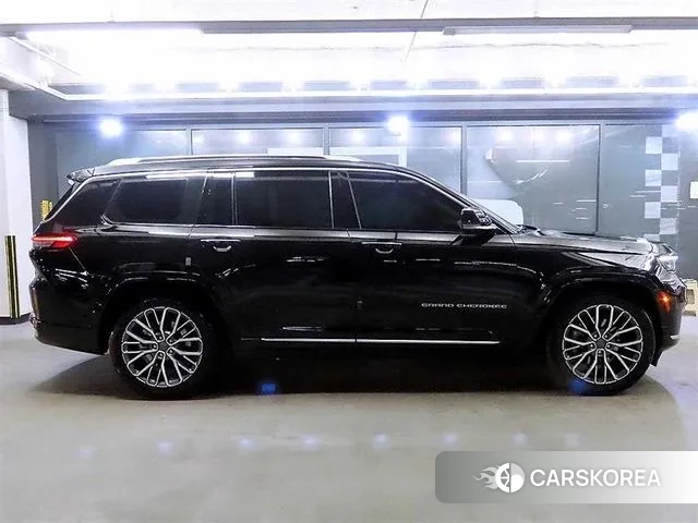 Jeep Grand Cherokee (WL) id 3770128 из Кореи 13