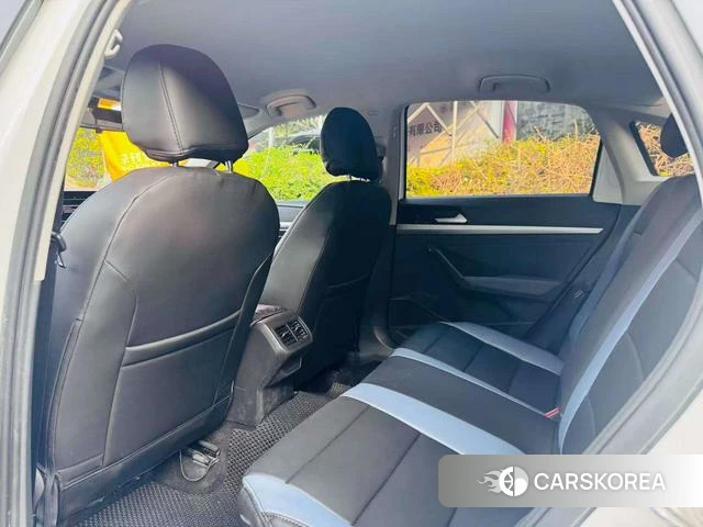 Volkswagen Lavida 2024 Белый из Китая, фото 3