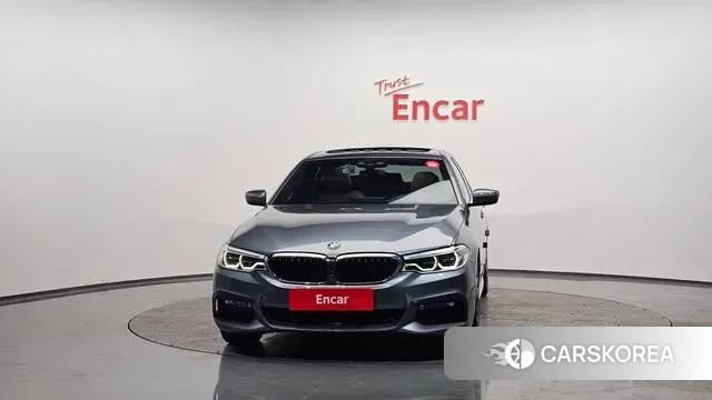 BMW 5 Series (G30) id 3602358 из Кореи 13