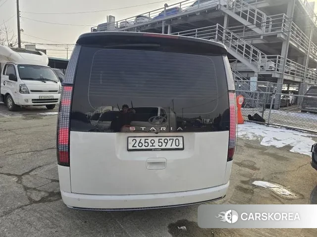 Hyundai Staria 2024 Белый из Кореи, фото 4