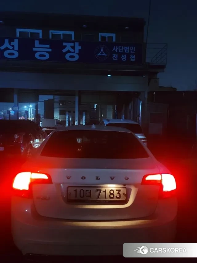 Volvo S60 2018 Белый из Кореи, фото 3