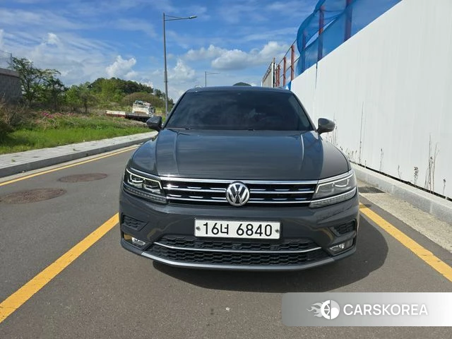 Volkswagen Tiguan second Generation 2018 Серый из Кореи, фото 3