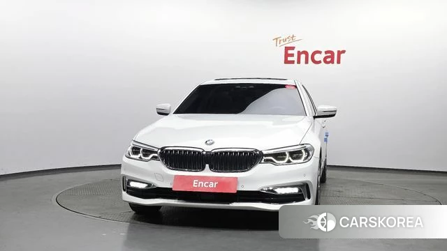 BMW 5 Series (G30) id 3966321 из Кореи 13