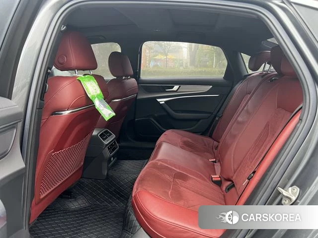 Audi A6L 2021 Темно-серый из Китая, фото 3