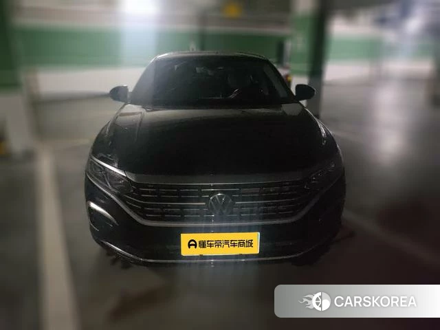 Volkswagen Passat 2023 Черный из Китая, фото 3
